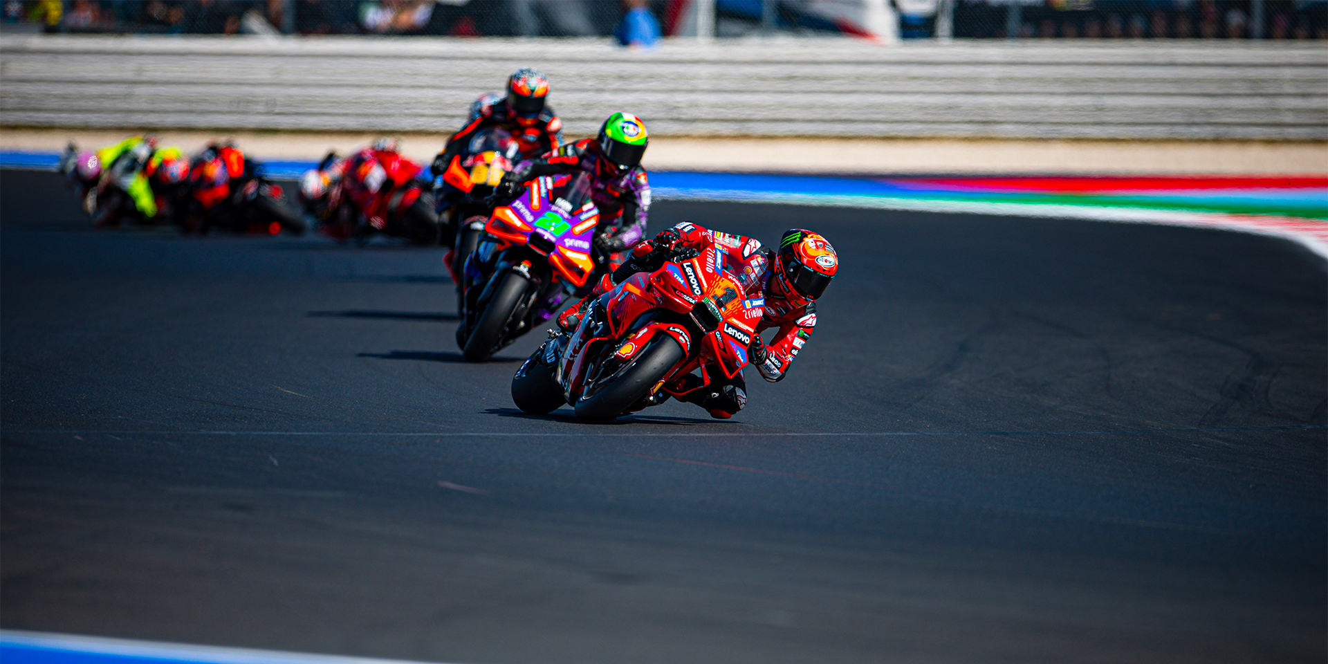 A Ducati Lenovo Team novamente na pista de Misano para o GP da Emilia ...