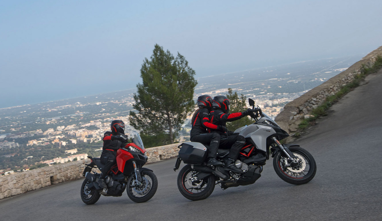 ANTONIO　DUCATI　25.5cm新品未使用　パンチングプレーントゥ ANTONIO DUCATI 25.5cm新品未使用 パンチングプレーントゥ
