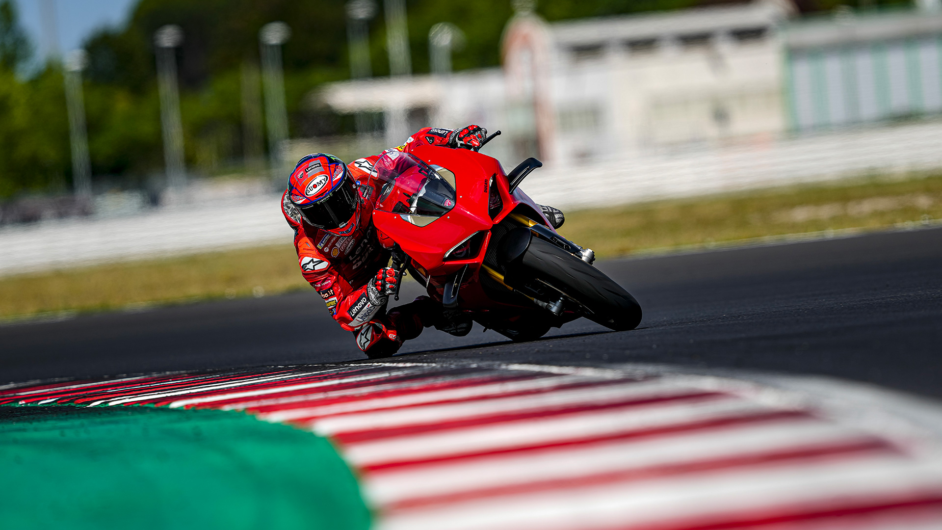 Nova Ducati Panigale V4: melhor relação peso/potência das esportivas - moto .com.br