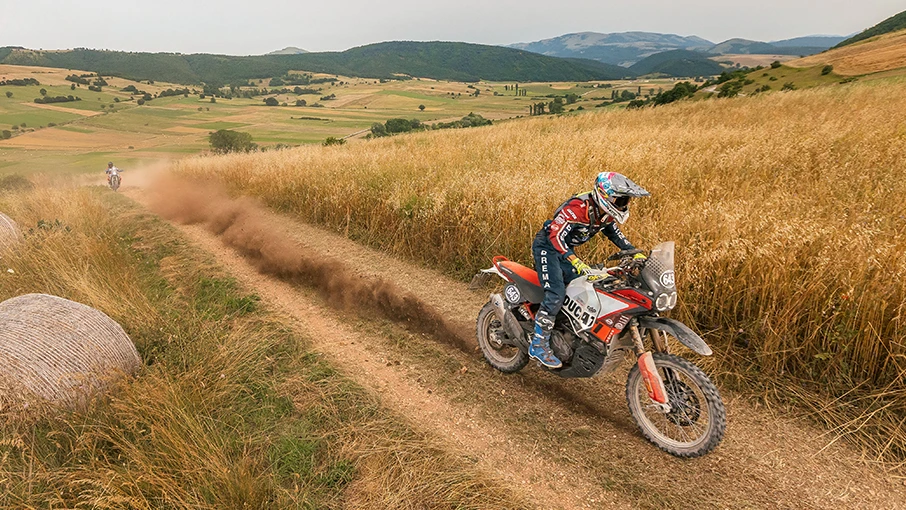 Mtd Rally DesertX Rally on the podium again in the second stage of the TT ...