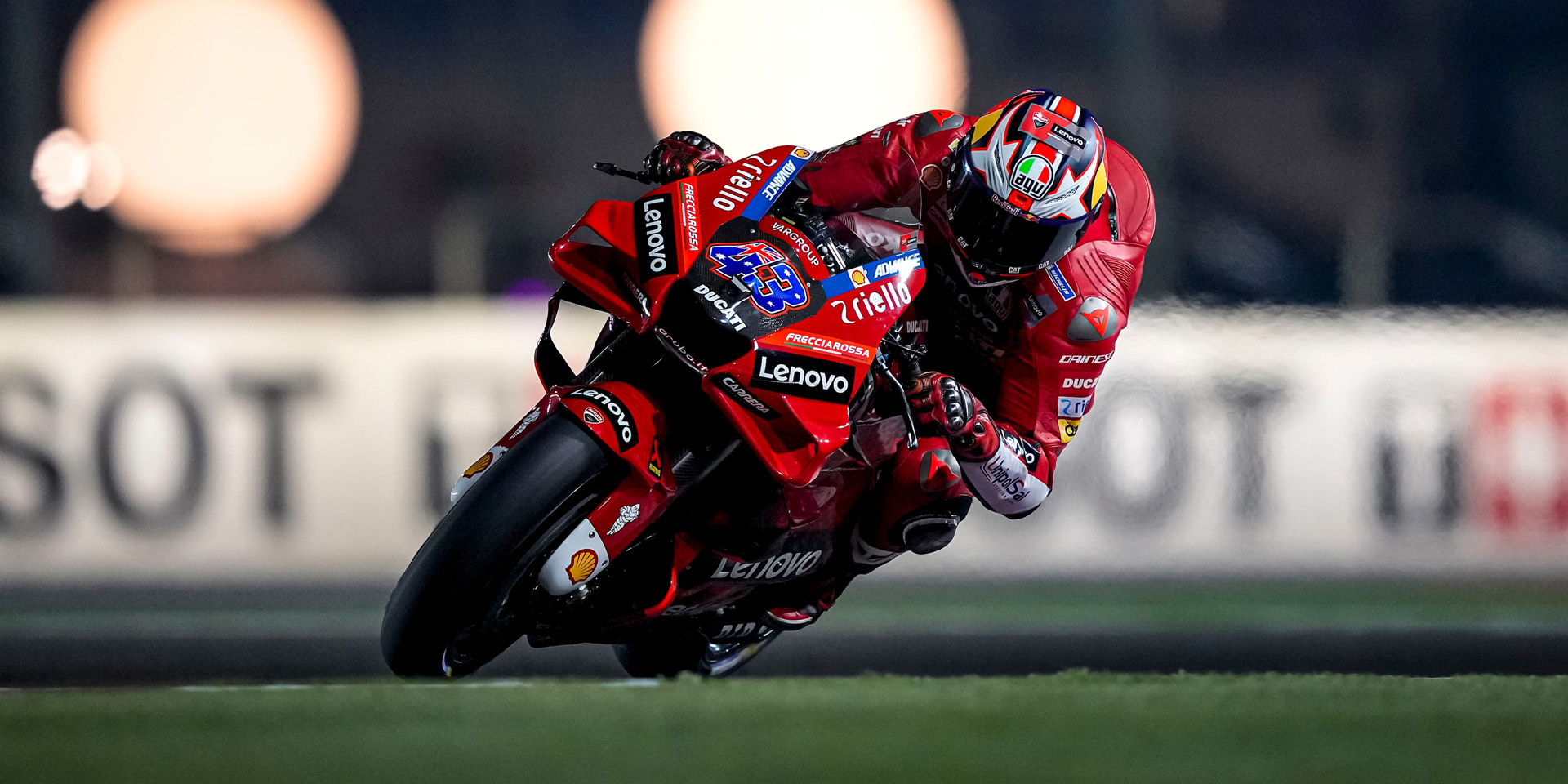 Epílogo desafortunado para el Ducati Lenovo Team en Qatar: Miller y ...