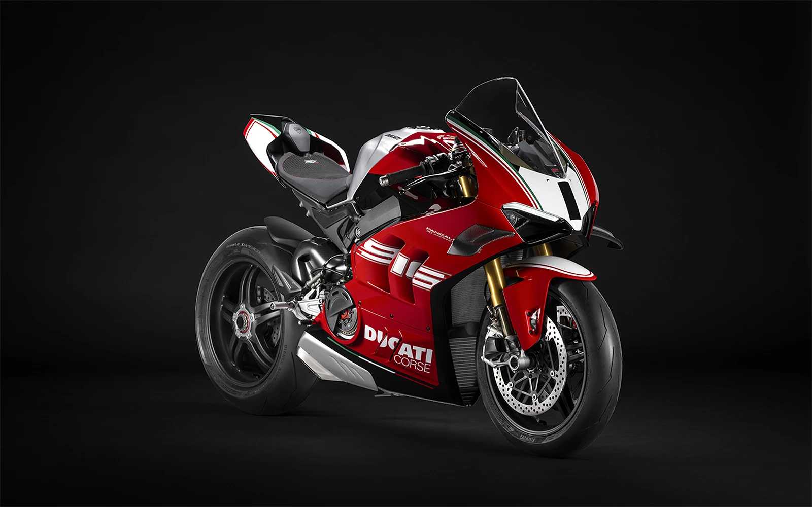 Ducati's Superleggera V4 finally breaks cover!