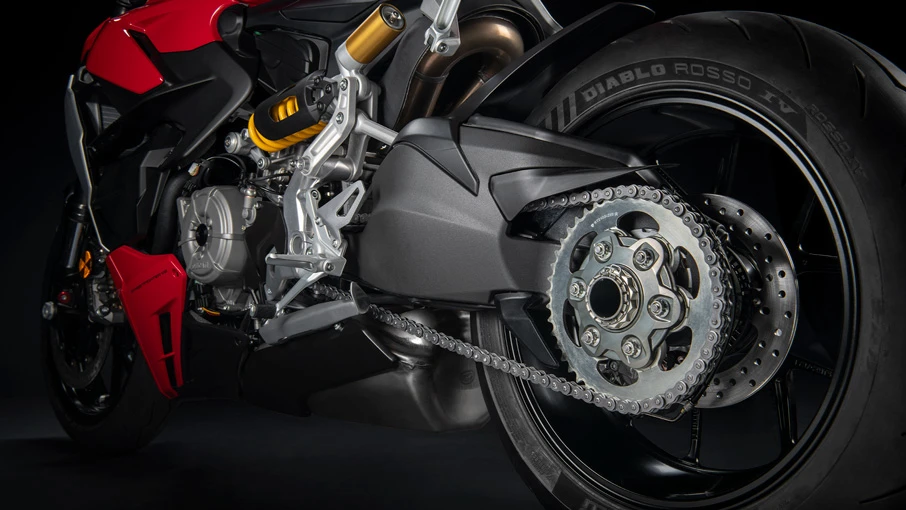 Ducati Streetfighter V2 - A New Fighter in Town