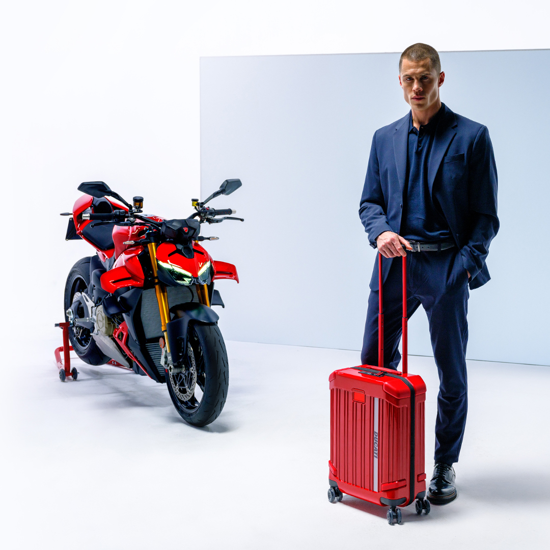 メンズ、レディース、キッズ用バイクアパレル＆アクセサリー