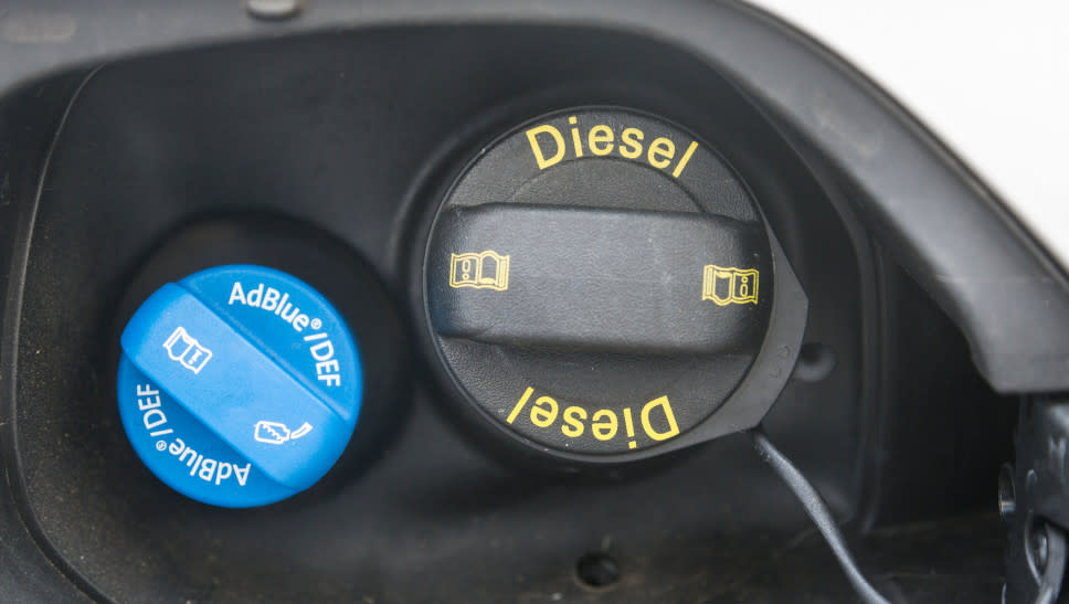 AdBlue: So wird Diesel sauber, aber auch teurer