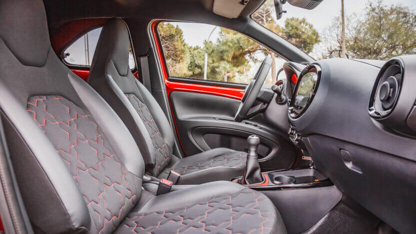 Fahrersitz Beifahrersitz Toyota Aygo X