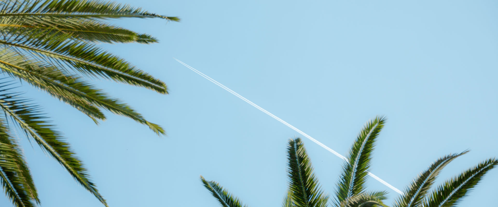 Varaa pelkät lennot TUIlta.