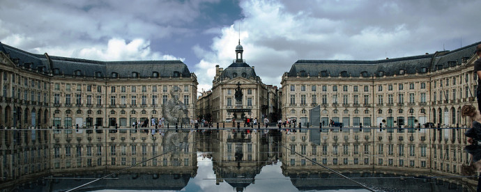 bordeaux background