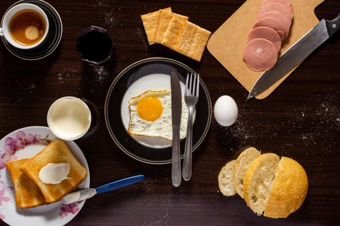 boiled-egg-breads-breakfast-1448722