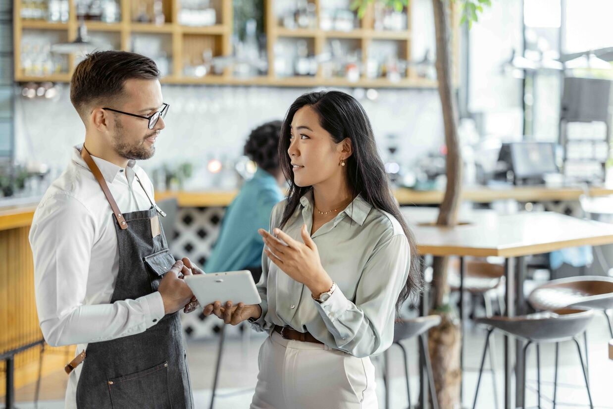 Sales rep using sales enablement tool in foodservice industry