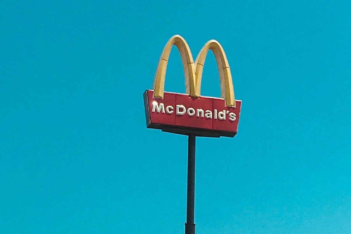 A McDonalds sign