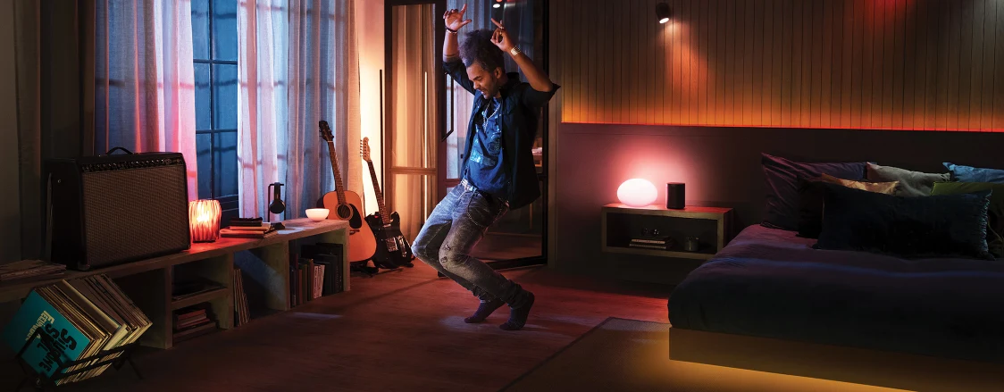 Philips Hue Sync Box Review: Make Your Living Room a Rainbow