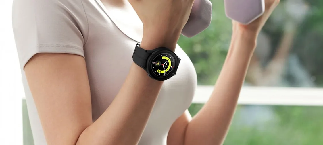 What Can Smartwatches Do: Unlock Incredible Features Today