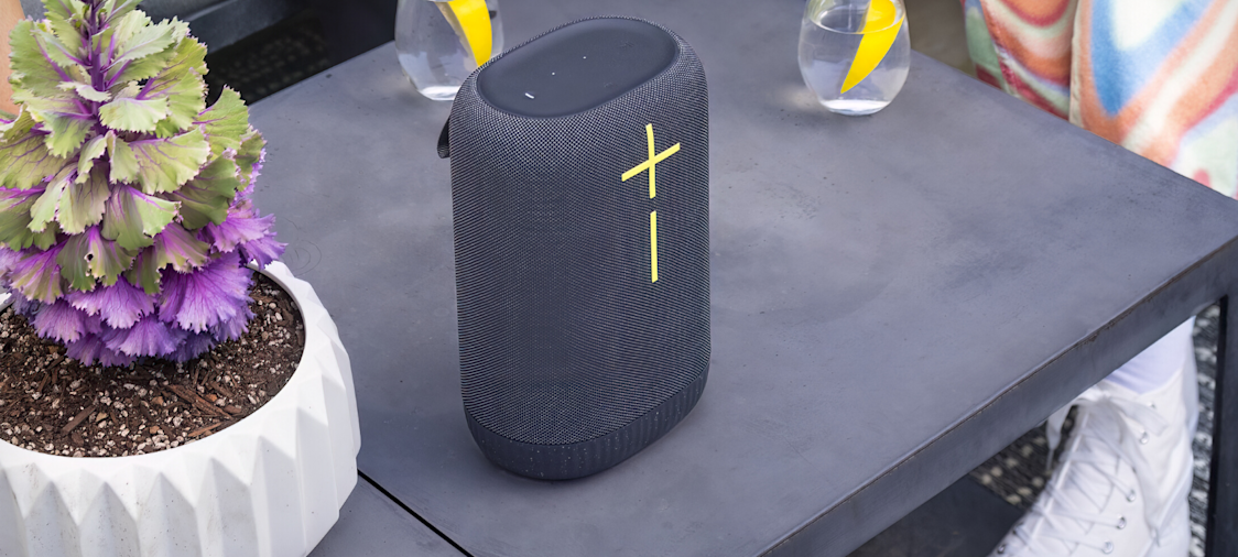 Ue boom 2024 jb hi fi