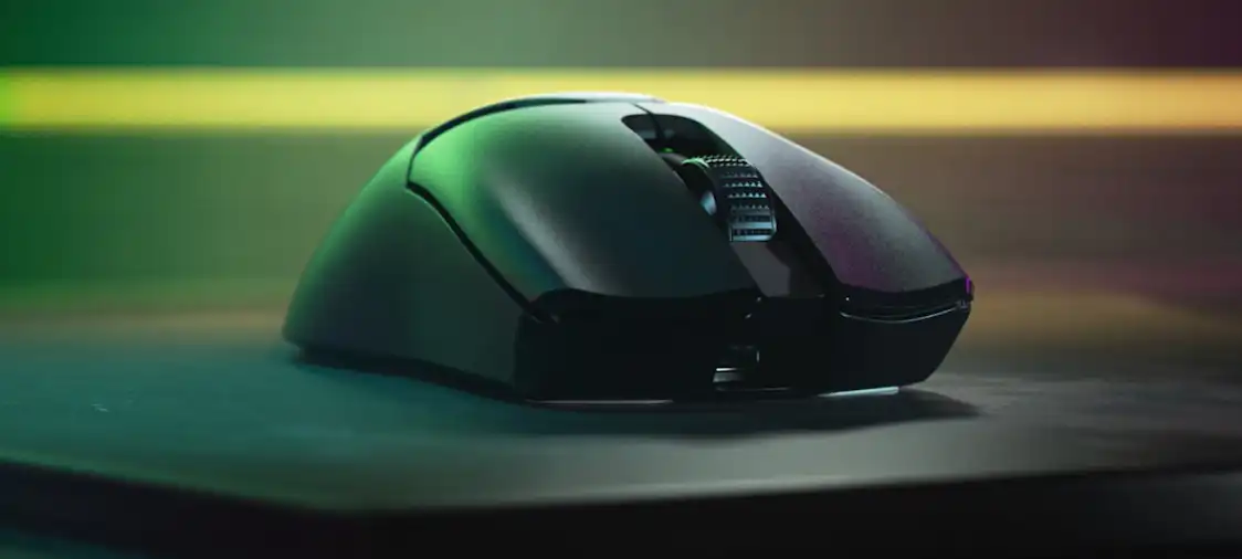 Black or white, Razer's Viper V2 Pro mouse is super light Black or white, Razer's Viper V2 Pro mouse is super light
