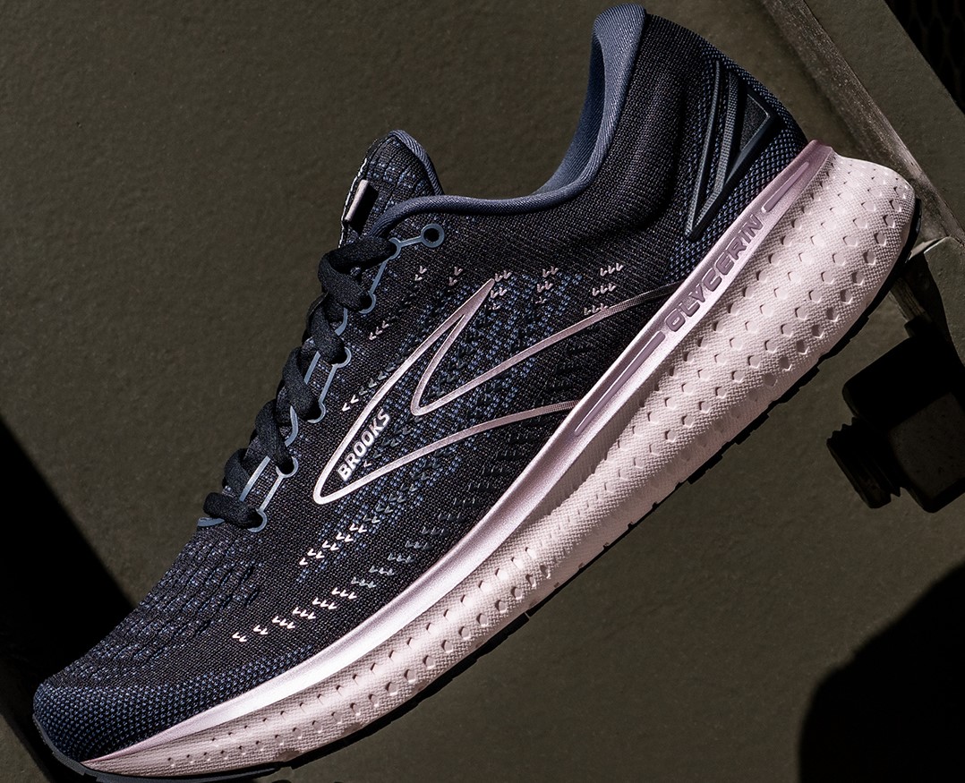 Brooks Glycerin 19 Review: Comfort That 'Can Take You Around the World' 