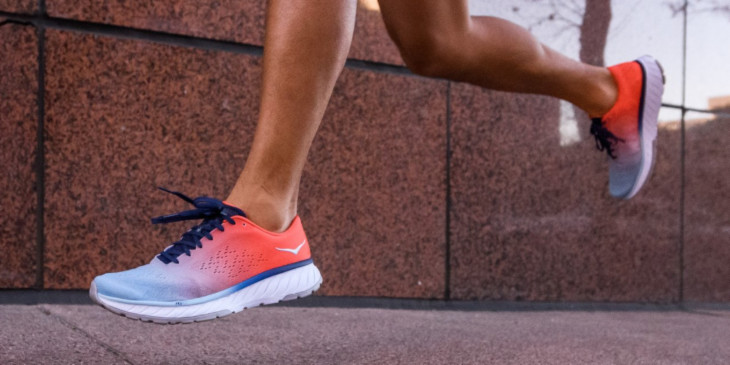 Lightweight jogging best sale shoes