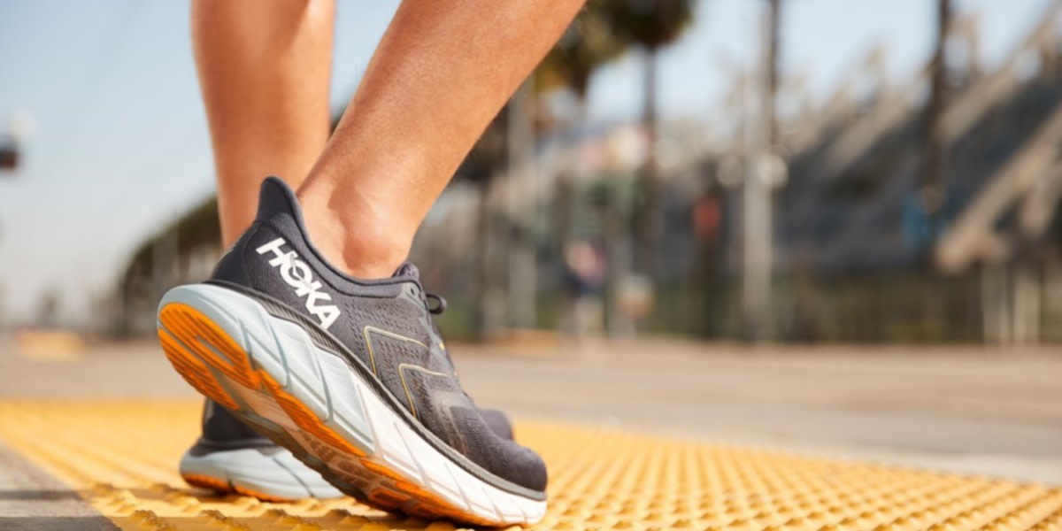 Hoka top shoes arahi