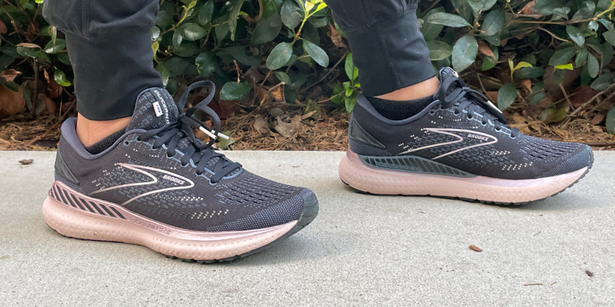 Brooks nimbus hot sale