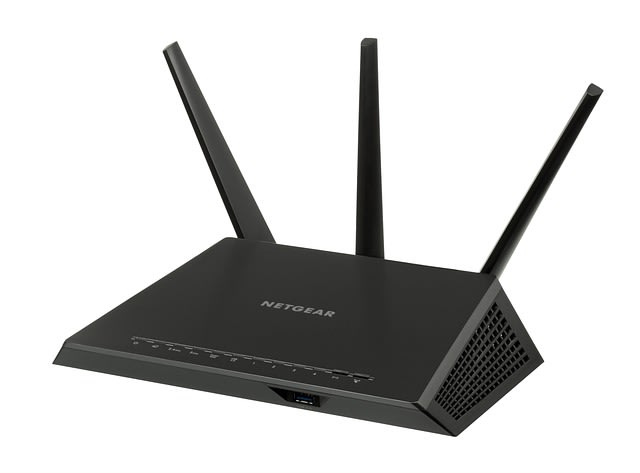 Wireless Access Point vs Router–Which One Is Right for You?