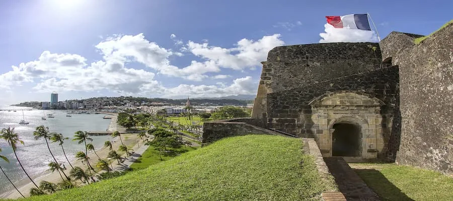 Fort Saint-Louis en Martinique à Fort-de-France 