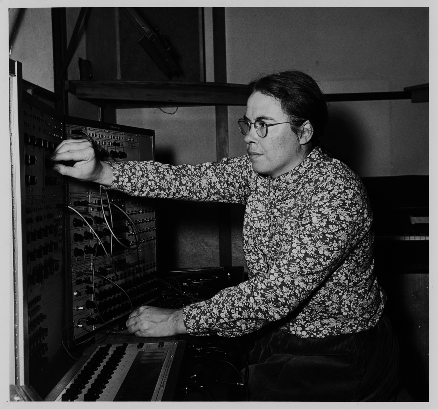 Pauline Oliveros on the Buchla-100 at SFTMC, circa 1966. Photo: David Bernstein, Source: Mills College CCM