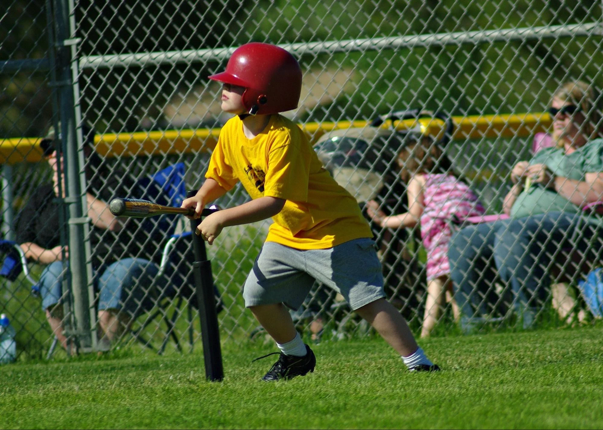 a youth tee ball player