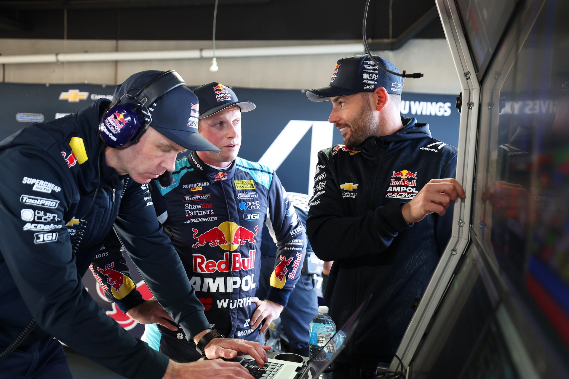 Brown unpacks unusual Allen battle in Bend practice | Supercars