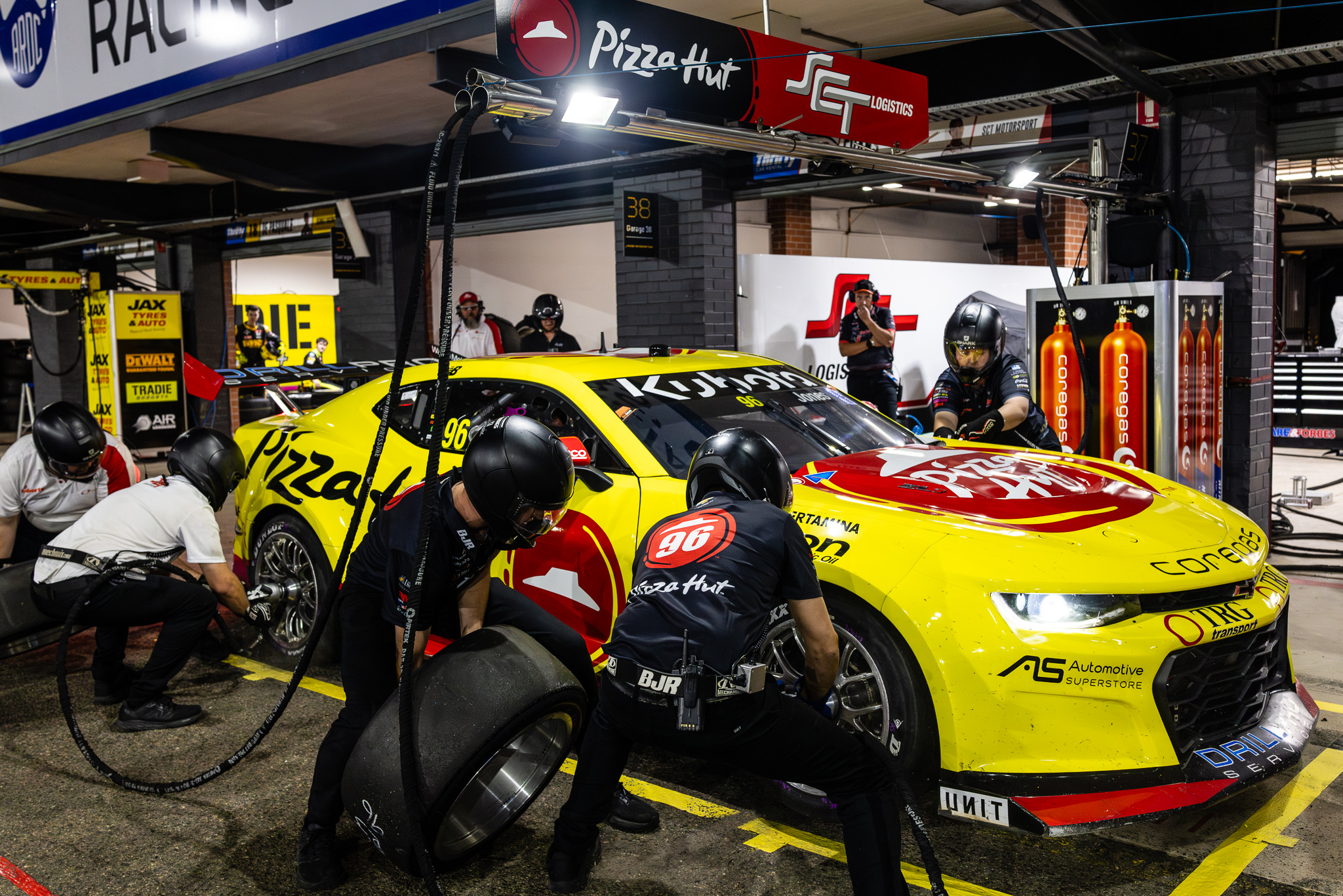 Surprise teams vying for top spot in PIRTEK Pit Stop Challenge