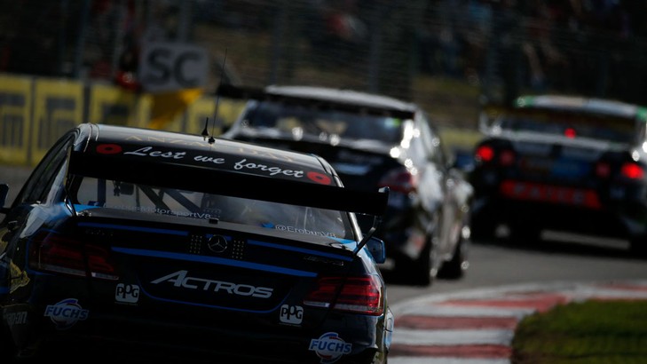 Late start for final race | Supercars