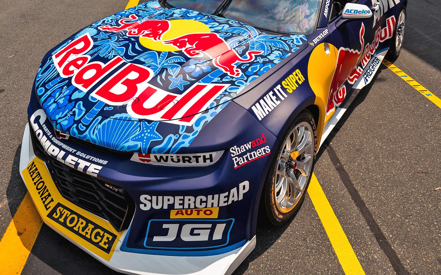Triple Eight unveils coast-inspired, fan-designed livery | Supercars