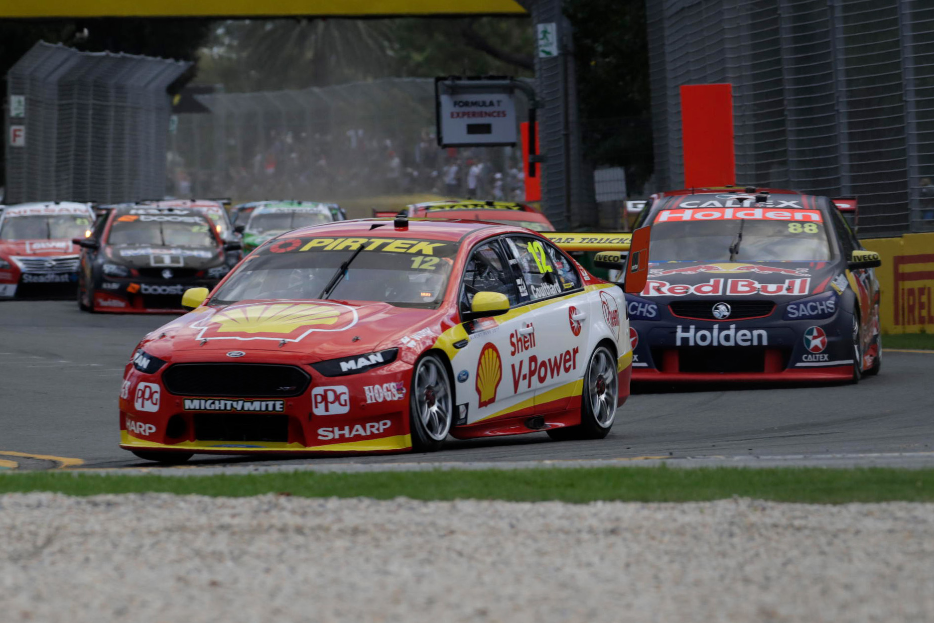 Coulthard continues Penske streak in Race 3 | Supercars
