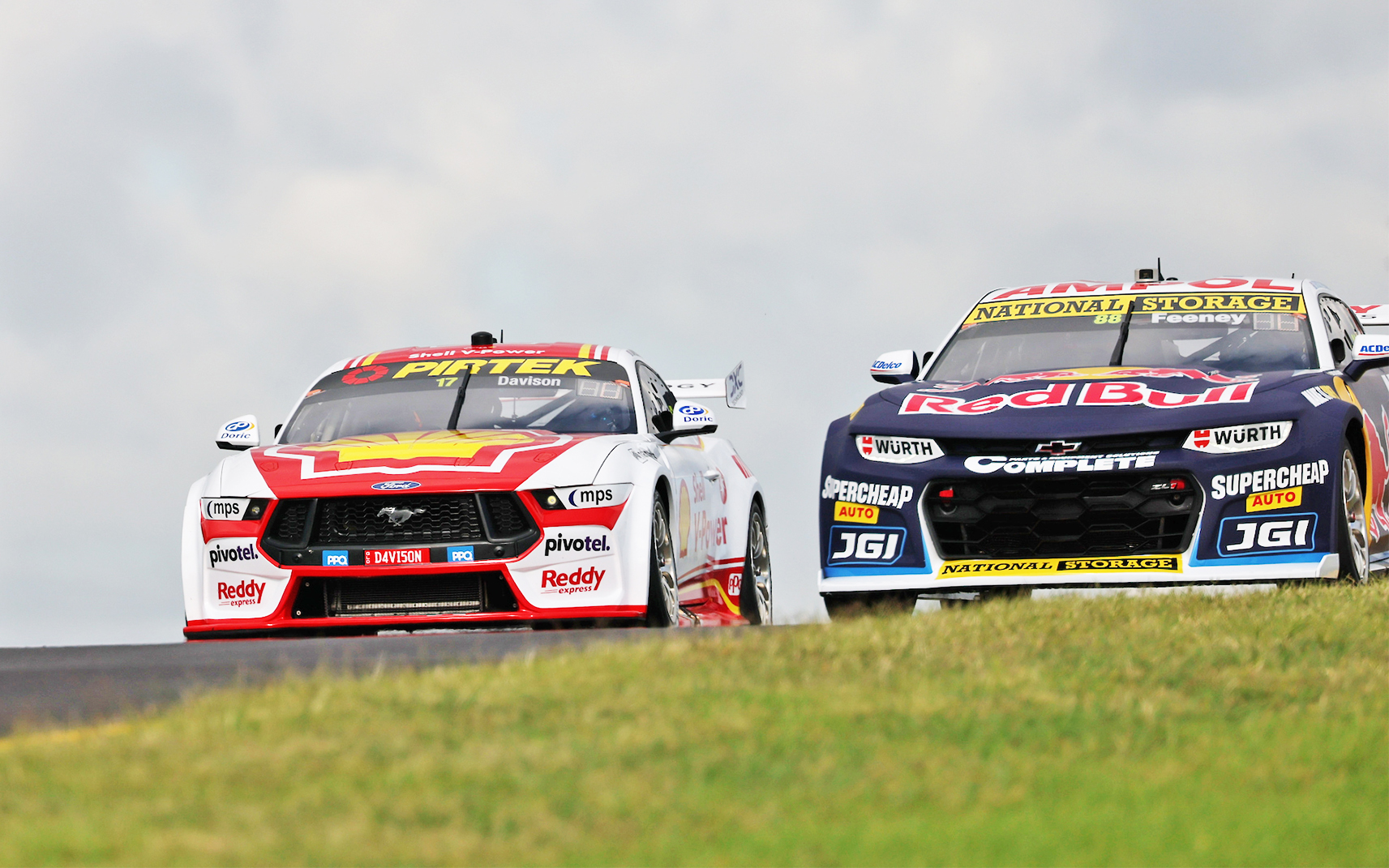 Supercars on track at Sydney Motorsport Park