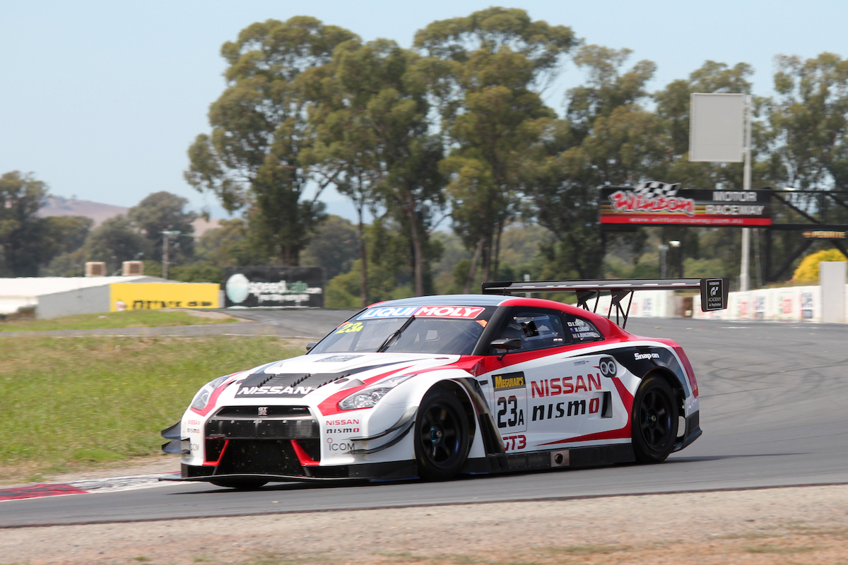 Nissan drivers prepare for Bathurst challenge Supercars