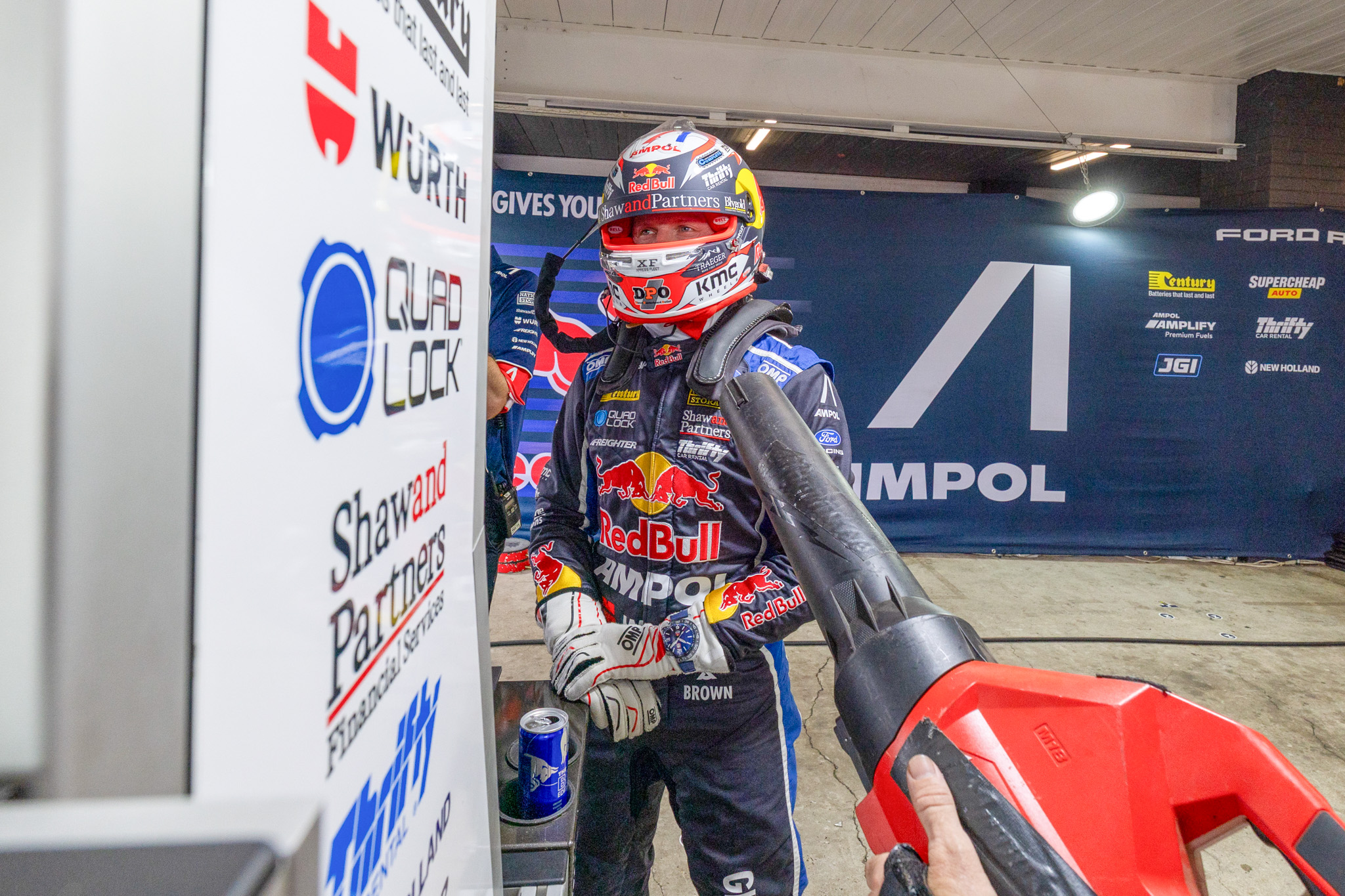 Mark Webber intervenes over repeated Brown heat struggles | Supercars