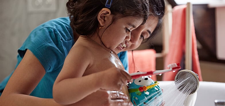 toddler bathtime