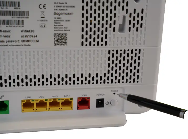 Sådan nulstiller du din wifi router d6