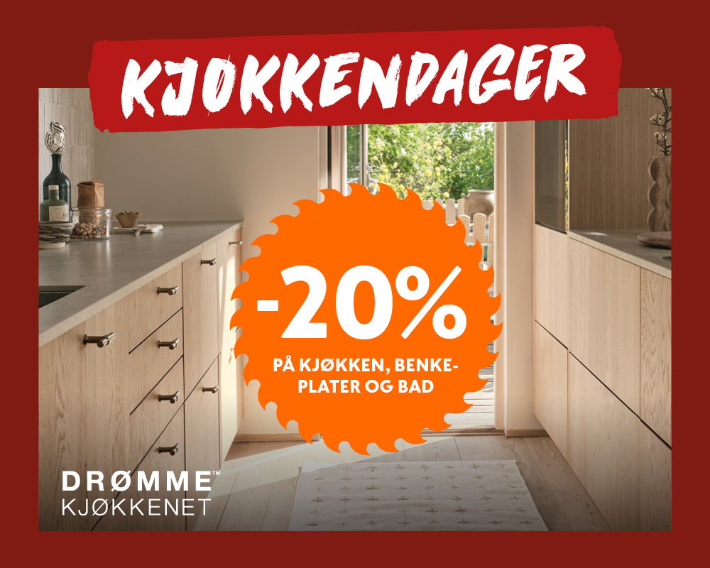 Drømmekjøkkenet Kjøkkendager – 20% rabatt på kjøkken, benkeplater og bad. Lyst kjøkken med tredetaljer i bakgrunnen.