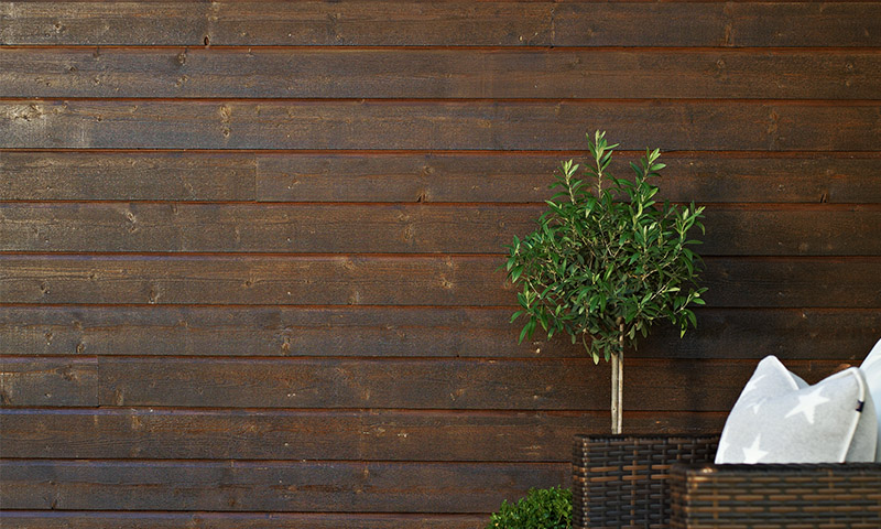 trevegg beiset brun med trebitt