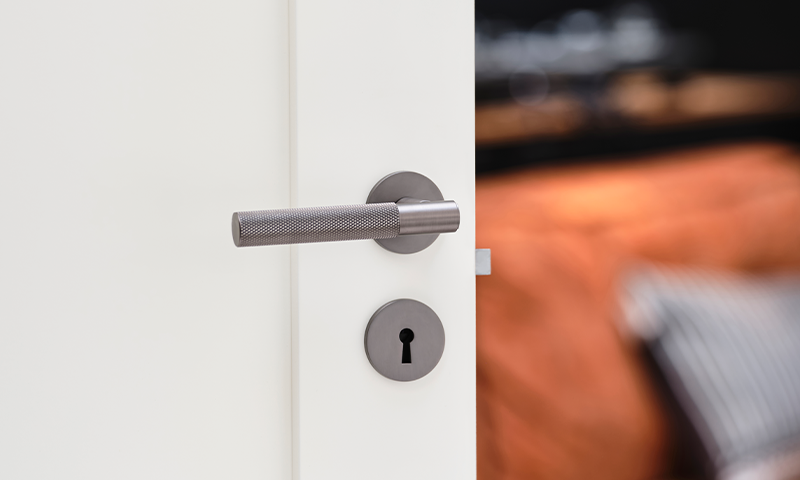 ins Doorhandle Bologna 001-800x480