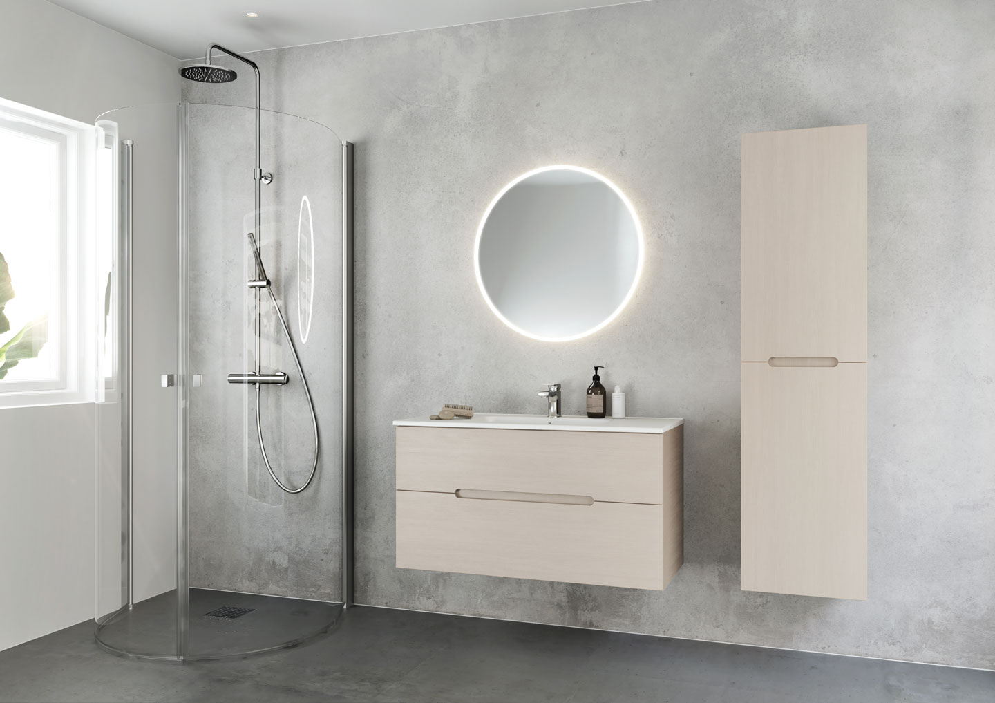 Moderne baderom med glassdusj, vegghengt lyst servantskap, belyst rundt speil og høyskap.