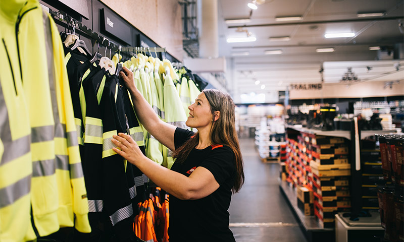 stort sortiment av arbeidstøy hos Byggmakker