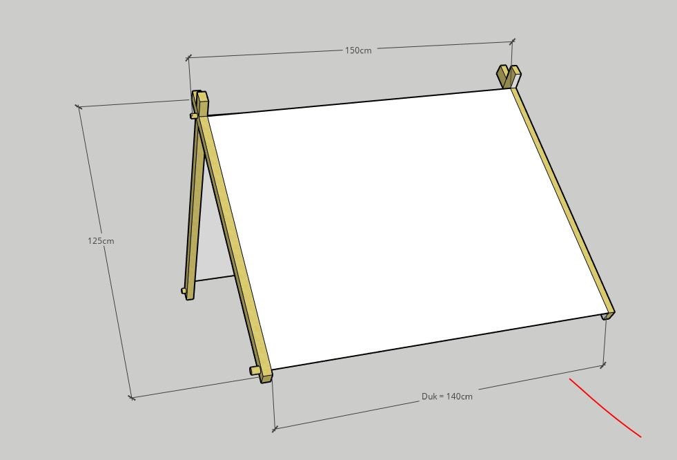 Skråstilt hvit duk på lysebrune A-formede trestag, topp 150 cm, høyde 125 cm, bredde 140 cm