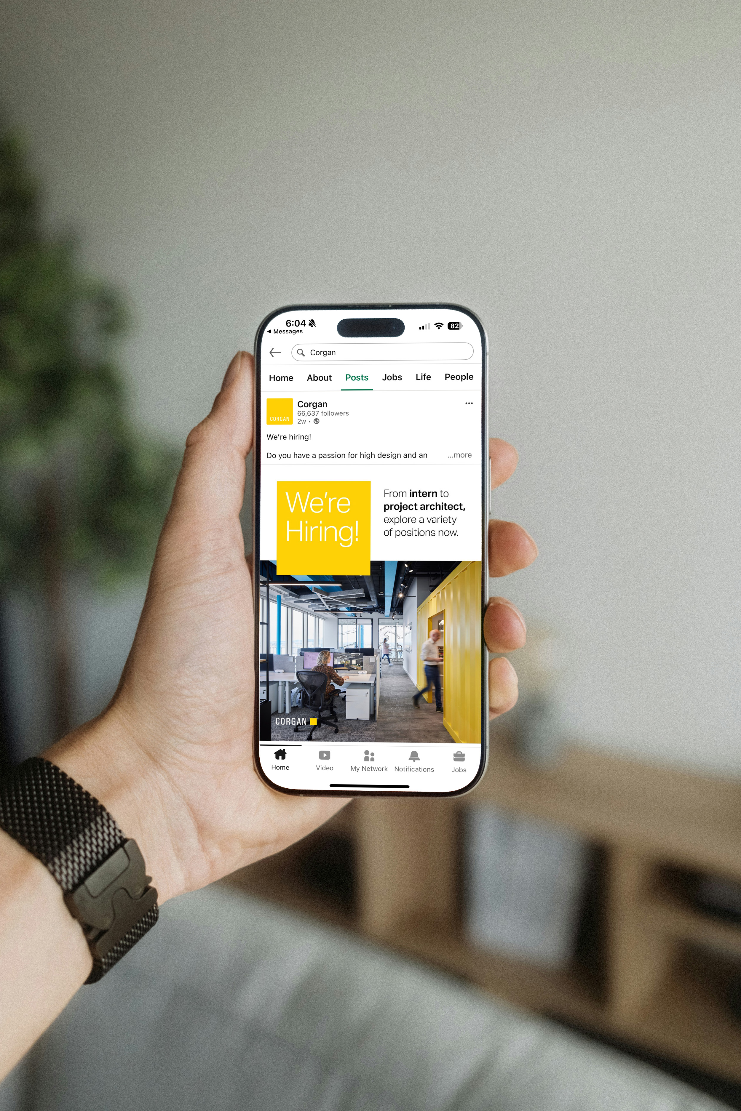 iPhone 16 Mockup