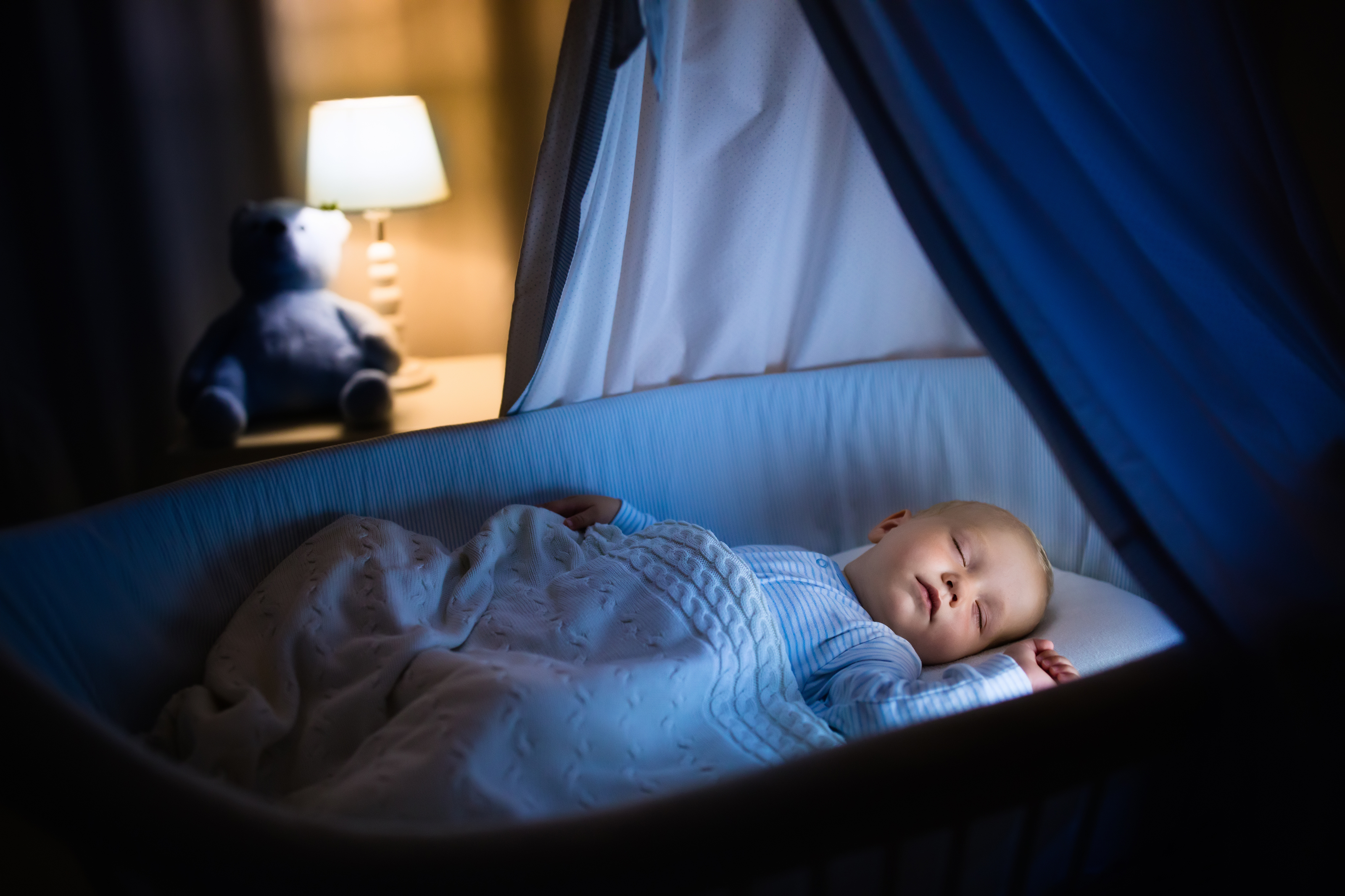 How to get baby to sleep 2024 on his own