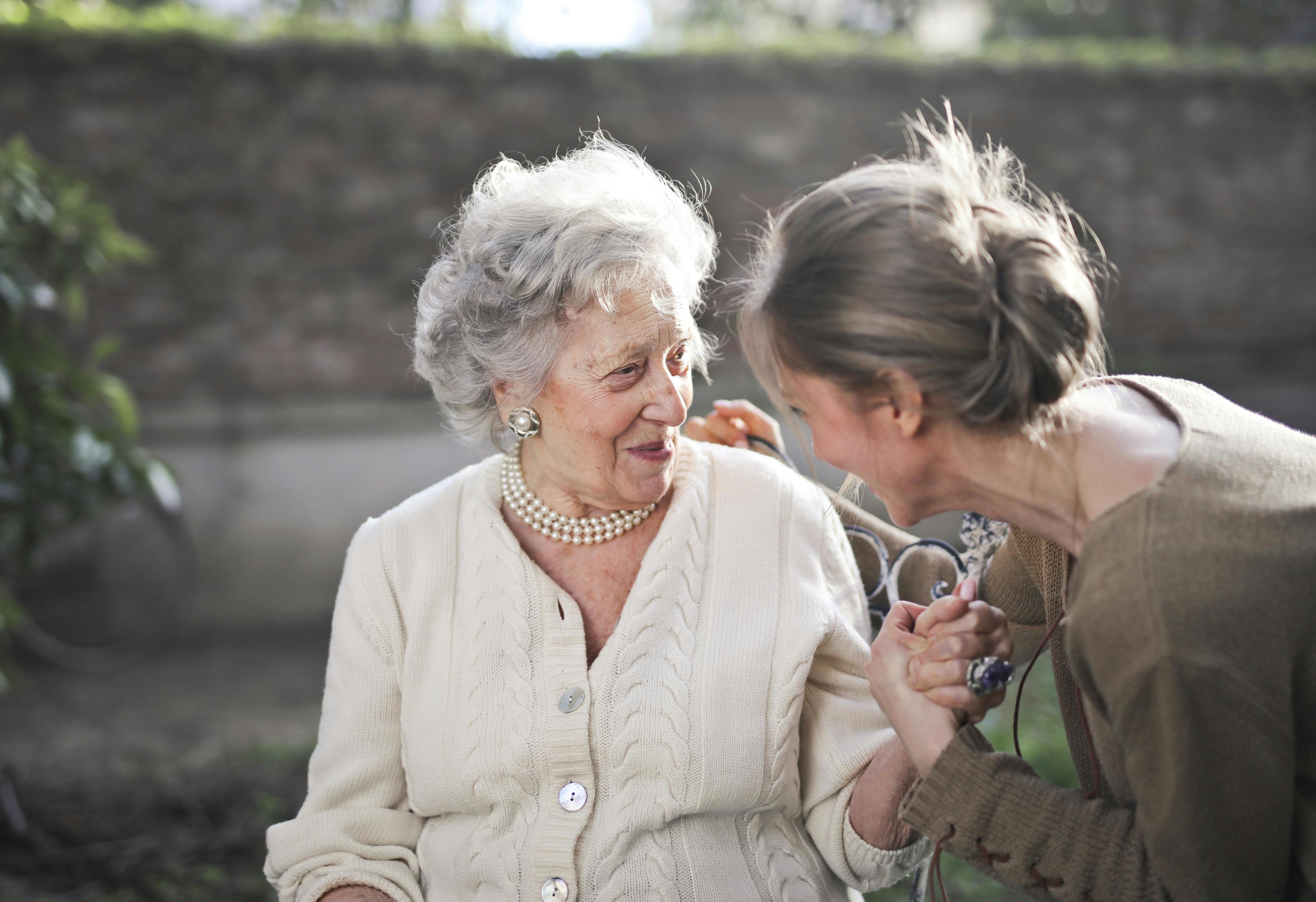 Cover Image for Giving Family Caregivers a Break: The Benefits of Respite Care for Seniors