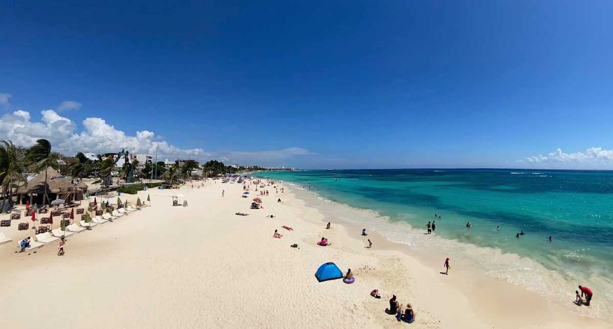 Playa Del Carmen, Miranda Miller