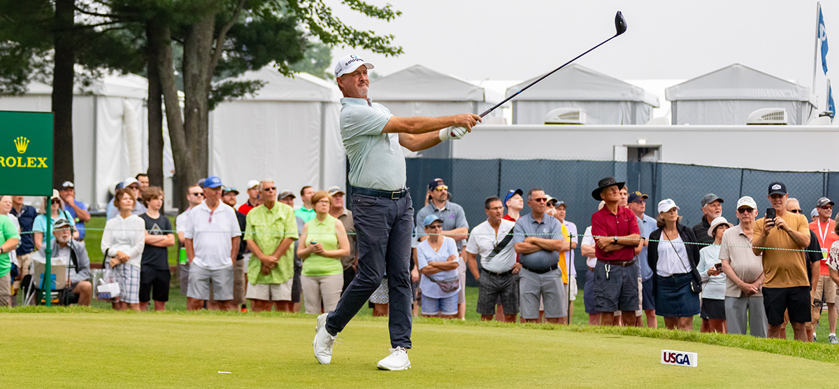 Jerry Kelly teeing off at the U.S. Senior Open at SentryWorld