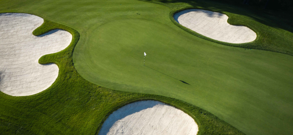 carousel-course-renovation-1-1200x556-05 Hole 10 green at SentryWorld.