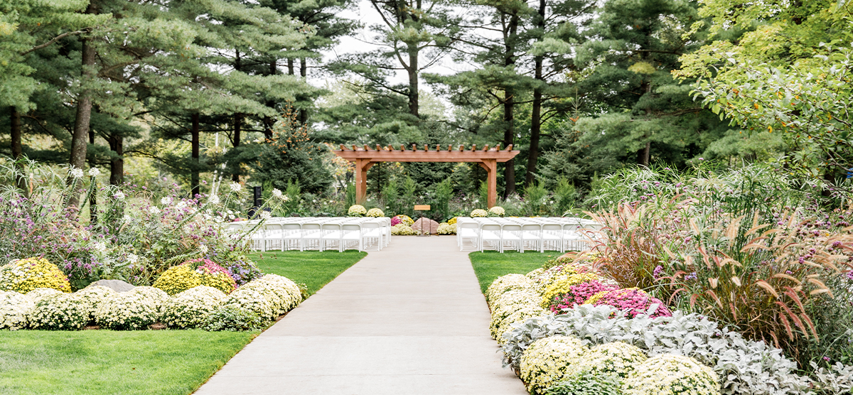 Flowers along the path to the Pergola at SentryWorld